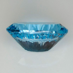 15,40 ct Topacio oval de 18,65 x 12,61 x 8,77 mm