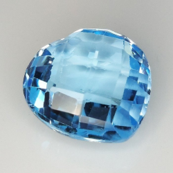 11.92 ct Topacio corazón de 13,94 x 14,08 x 7,81 mm
