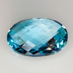 13.94  ct Topacio oval de 17,65 x 13,13 x 7,30 mm