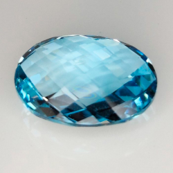 13.94  ct Topacio oval de 17,65 x 13,13 x 7,30 mm