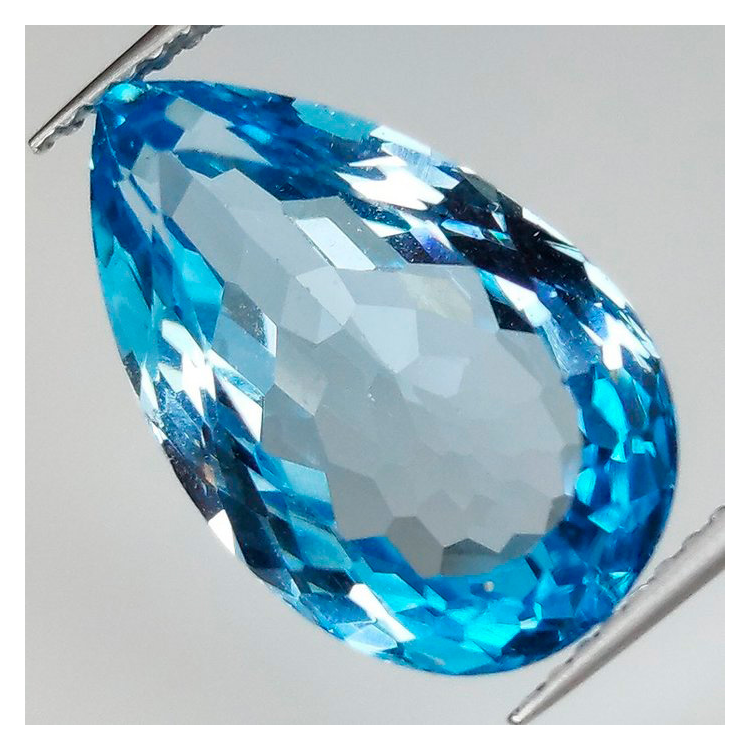 10,44 ct Topazio perlato 16,70 x 10,39 x 7,11 mm