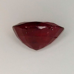 2,47 ct Rubin Oval Größe 8,81 x 7,05 x 4,70 mm
