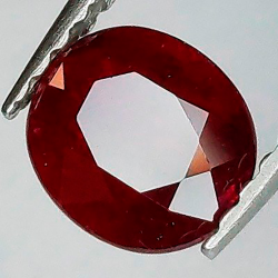 0,99 ct Rubis sanguin taille poire 6,27 x 5,43 x 3,17 mm