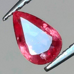 0.36 ct Zafiro Padparadscha Talla pera 5.56 x 3.61 x 1.99 mm