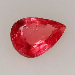 0.36 ct Zafiro Padparadscha Talla pera 5.56 x 3.61 x 1.99 mm