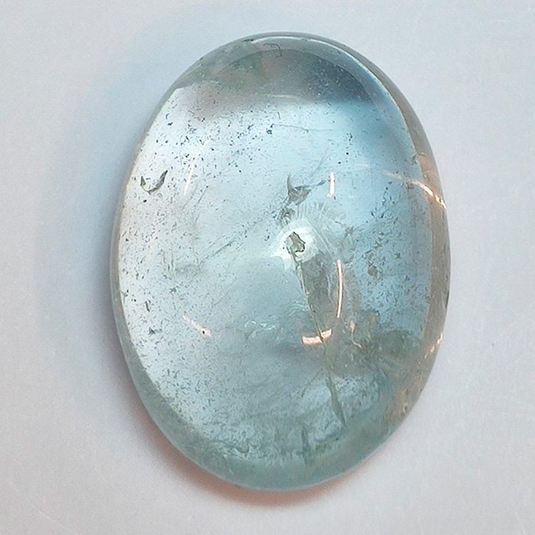 49.63 ct  Aguamarina Natural Oval Cabuchon 23.99 x 17.82 x 11.85 mm