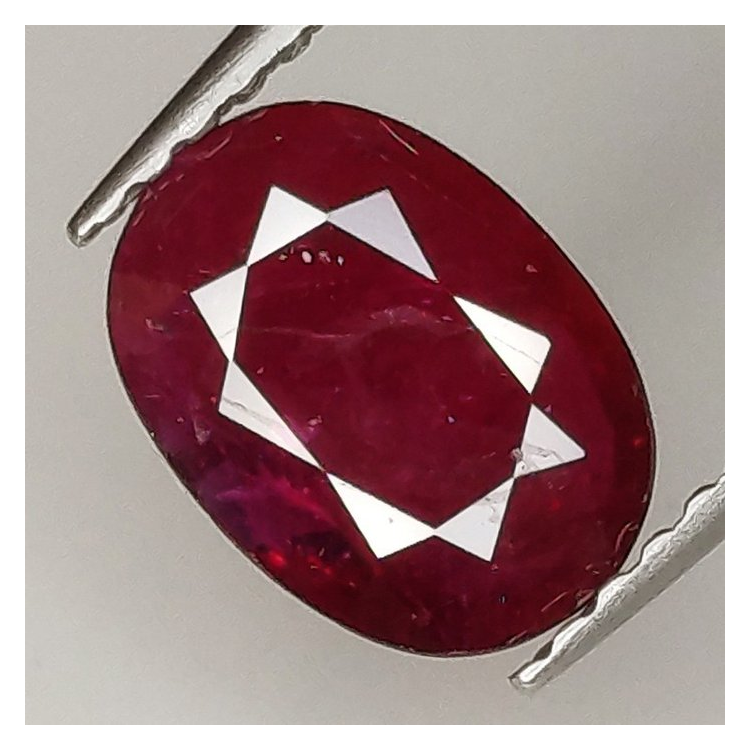 1,12 ct Rubino ovale 8,36 x 6,05 x 2,06 mm