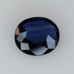 0,66ct Saphir im Ovalschliff 6x5 mm