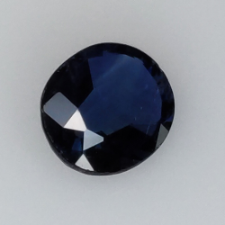 0,66ct Zafiro talla oval 6x5 mm