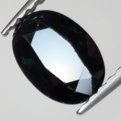 1,21ct Zafiro talla oval 7x5 mm