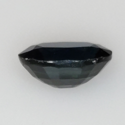 1,21ct Oval cut sapphire 7x5 mm