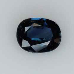 0,72ct Saphir im Ovalschliff 6x5 mm