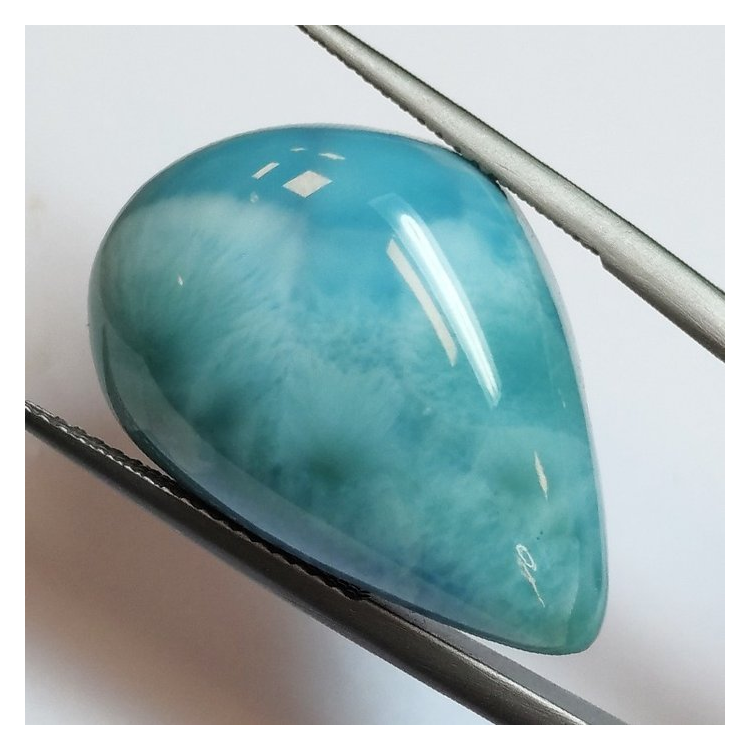 28,63 ct Larimar Cabochon poire 24,6 x 16,6 x 8,7 mm
