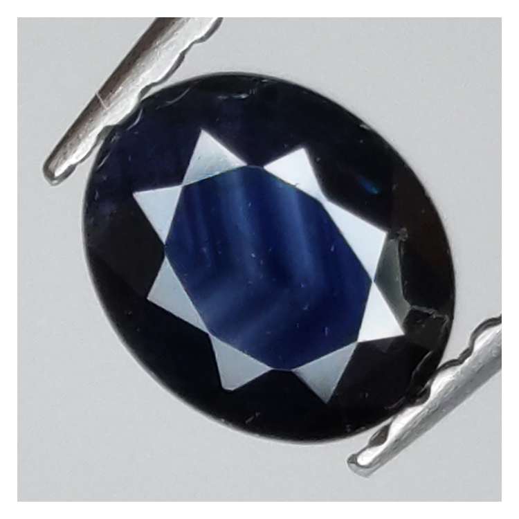 0,57ct Saphir de taille ovale 6x5 mm