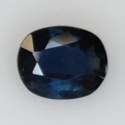 0,67ct Zaffiro taglio ovale 6x5 mm