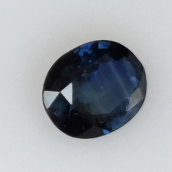 0,63ct Saphir im Ovalschliff 6x5 mm