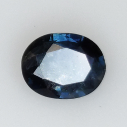 0,63ct Saphir im Ovalschliff 6x5 mm