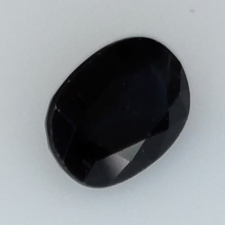 1,28ct Zafiro talla oval 7x5 mm