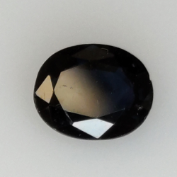 0,82ct Zafiro talla oval 6x5 mm