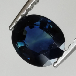 0,77ct Saphir de taille ovale 6x5 mm