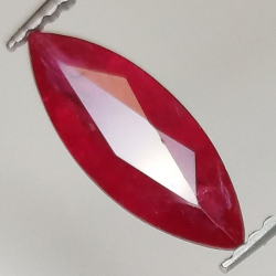 1,57 ct Rubí marquesa natural 12,39 x 4,84 x 2,91 mm