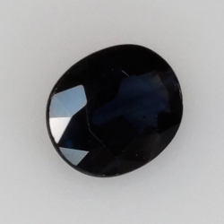 0,73ct Zafiro talla oval 6x5 mm