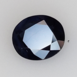 0,66ct Oval cut sapphire 6x5 mm