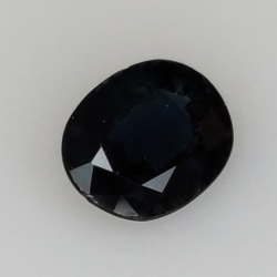 0,76ct Zafiro talla oval 6x5 mm