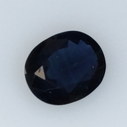 0,67ct Zafiro talla oval 6x5 mm
