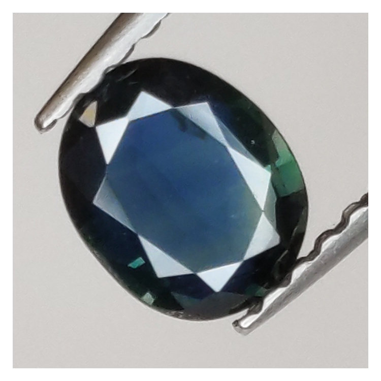 0,52ct Saphir im Ovalschliff 6x5 mm