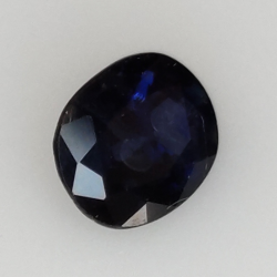 0,79ct Saphir im Ovalschliff 6x5 mm