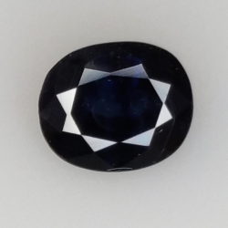 0,79ct Saphir im Ovalschliff 6x5 mm