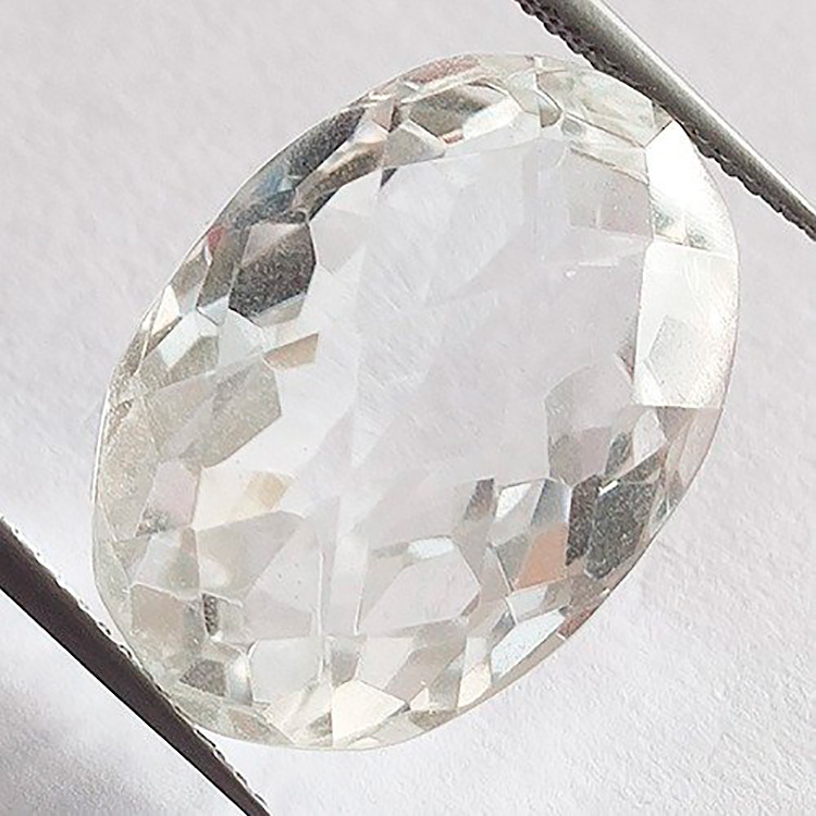 24,25 ct Cuarzo Oval con damero de 21,62 x 15,11 x 12,56 mm
