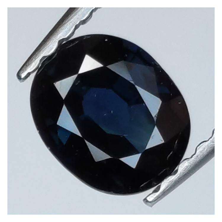 0,83ct Zaffiro taglio ovale 6x5 mm