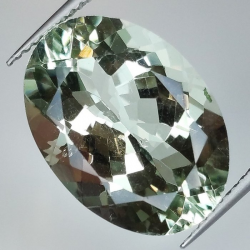 11,53 ct Prasiolite ovale 17,98 x 13,01 x 9,01 mm