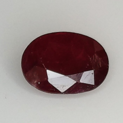 1,07 ct Rubí oval 7,81 x 5,86 x 3,41 mm