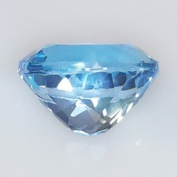 11,42 ct Topacio talla oval  14,19 x 11,97 x 9,07 mm