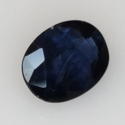 0,73ct Zafiro talla oval 6x5 mm
