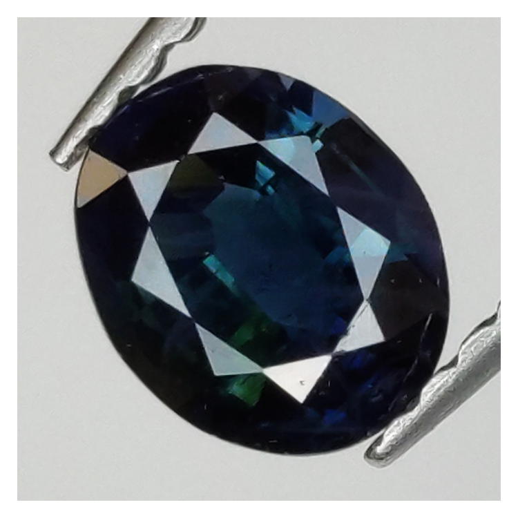 0,81ct Saphir de taille ovale 6x5 mm