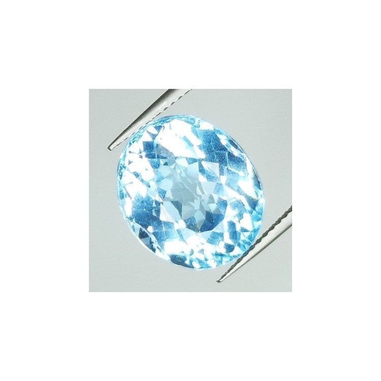 15,26  ct Topaz Oval Cut 14,99 x 13,13 x 9,88 mm
