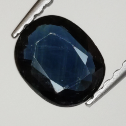 0,63ct Saphir im Ovalschliff 6x5 mm