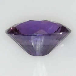 17,16 ct Amatista natural ovalada Millenium 20,45 x 15,54 x 11,07 mm.