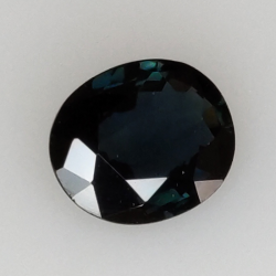 0,74ct Saphir im Ovalschliff 6x5 mm