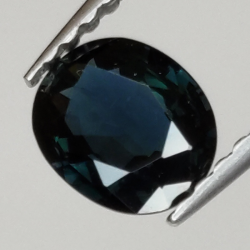0,74ct Saphir im Ovalschliff 6x5 mm