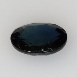 0,76ct Oval cut sapphire 6x5 mm