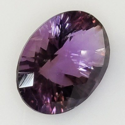 14,22 ct Milenium Oval amatista natural 20,02 x 14,47 x 10,06 mm.