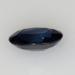 0,64ct Oval cut sapphire 6x5 mm