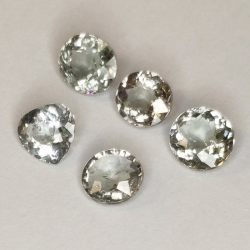 4,41 ct Turmalin mit verschiedenen Schliffen ca. 6,1 x 5,8 bis 6,5 x 5,9 mm.
