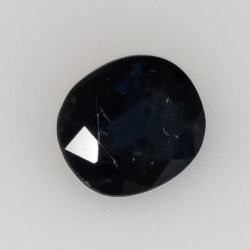 0,90ct Oval cut sapphire 6x5 mm