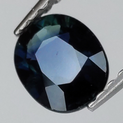 0,77ct Saphir im Ovalschliff 6x5 mm